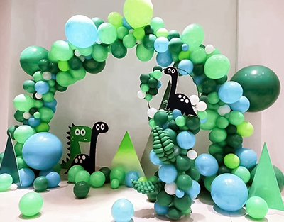 非常可爱的绿色卡通小恐龙主题气球拱门